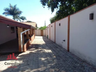 Fazenda / Sítio / Chácara com 3 Quartos para alugar, 250m² no Chácara Lucília, Americana