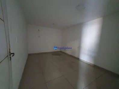 Galpão / Depósito / Armazém para alugar, 1150m² no Prazeres, Jaboatão dos Guararapes