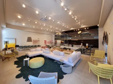Loja / Salão / Ponto Comercial para venda ou aluguel, 460m² no Chácara Braz Miraglia, Jaú