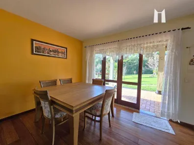 Fazenda / Sítio / Chácara com 4 Quartos à venda, 252m² no Rondinha, Campo Largo