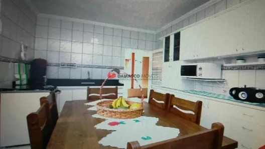 Casa com 4 Quartos à venda, 205m² no Jardim Santa Antonieta, Marília