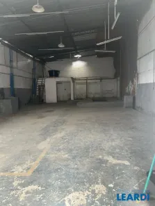 Galpão / Depósito / Armazém para alugar, 270m² no Jardim Peri Peri, São Paulo