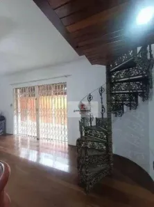 Sobrado com 4 Quartos para venda ou aluguel, 165m² no Rudge Ramos, São Bernardo do Campo