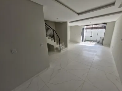 Sobrado com 3 Quartos à venda, 123m² no Itacolomi, Balneário Piçarras