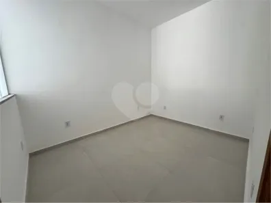 Casa de Condomínio com 2 Quartos à venda, 53m² no Roma, Volta Redonda