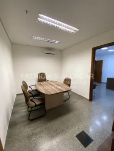 Conjunto Comercial / Sala à venda, 124m² no Centro, Campo Grande