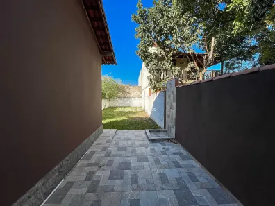 Casa com 2 Quartos para alugar, 90m² no Praia de Itaipuaçu (Itaipuaçu), Maricá