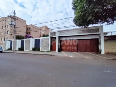 Casa com 3 Quartos para venda ou aluguel, 686m² no Jardim São Carlos, São Carlos