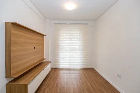 Apartamento com 2 Quartos para alugar, 45m² no Centro, Curitiba