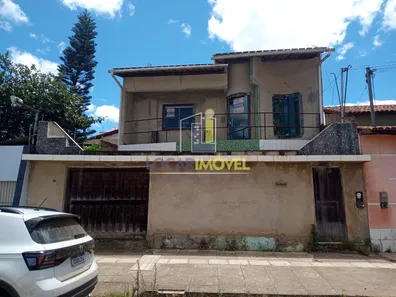 Sobrado com 3 Quartos à venda, 200m² no Candeias, Vitória da Conquista