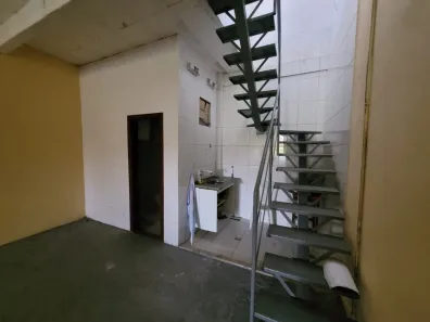 Galpão / Depósito / Armazém para venda ou aluguel, 143m² no Coqueiro, Ananindeua