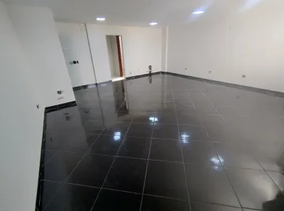 Conjunto Comercial / Sala para alugar, 50m² no Centro, Duque de Caxias