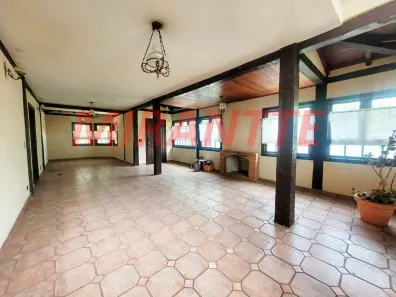 Sobrado com 3 Quartos à venda, 250m² no Caraguatá, Mairiporã