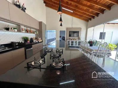 Casa com 3 Quartos à venda, 239m² no Centro, Guairaçá