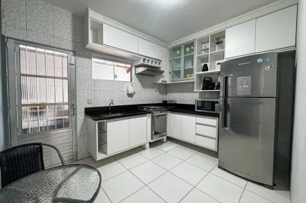 Casa de Condomínio com 4 Quartos à venda, 280m² no Arembepe (Abrantes), Camaçari