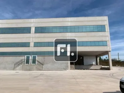 Galpão / Depósito / Armazém para venda ou aluguel, 7260m² no Mombaça, São Roque