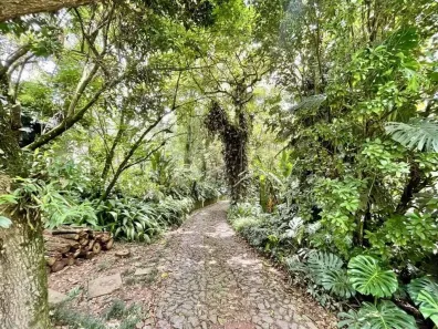 Casa de Condomínio com 3 Quartos à venda, 380m² no Chácara do Refúgio, Carapicuíba
