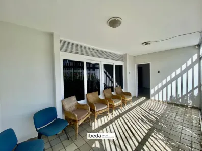 Loja / Salão / Ponto Comercial com 4 Quartos à venda, 300m² no Barro Vermelho, Natal