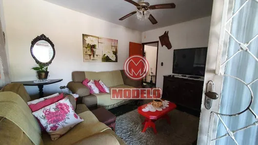 Fazenda / Sítio / Chácara com 3 Quartos à venda, 250m² no Estância Lago Azul (Ártemis), Piracicaba