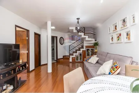 Sobrado com 3 Quartos à venda, 129m² no Cajuru, Curitiba