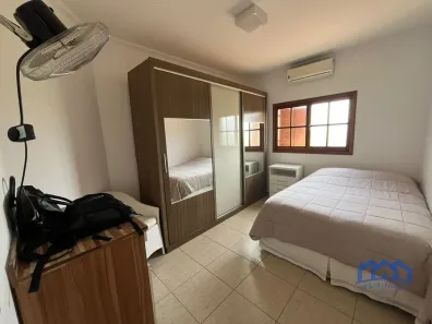 Fazenda / Sítio / Chácara com 5 Quartos à venda, 2700m² no , Mairinque