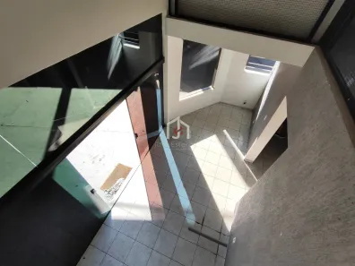 Galpão / Depósito / Armazém para alugar, 300m² no Jardim Rosely, Pindamonhangaba