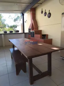 Fazenda / Sítio / Chácara com 2 Quartos para alugar, 179m² no Veraneio Ijal, Jacareí