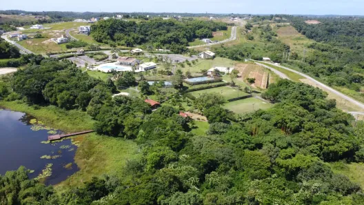 Terreno / Lote / Condomínio à venda, 731m² no , Simões Filho