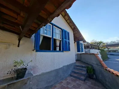 Casa com 2 Quartos à venda, 86m² no Vila Militar, Petrópolis