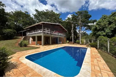 Fazenda / Sítio / Chácara com 3 Quartos à venda, 325m² no Maracanã, Jarinu