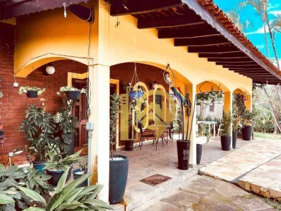 Fazenda / Sítio / Chácara com 3 Quartos à venda, 305m² no Condomínio Lagoinha, Jacareí