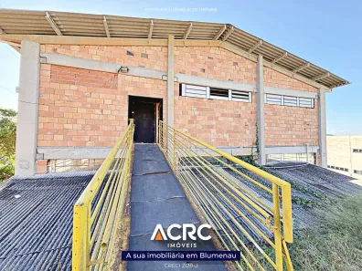 Galpão / Depósito / Armazém para alugar, 650m² no Velha Central, Blumenau