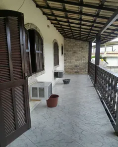 Sobrado com 3 Quartos à venda, 120m² no Araruama, Araruama