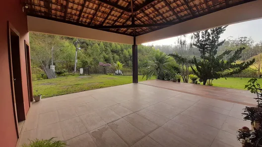 Fazenda / Sítio / Chácara com 3 Quartos à venda, 215m² no Cantão, Barra do Piraí