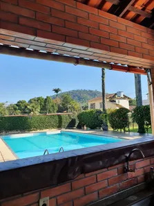 Fazenda / Sítio / Chácara com 4 Quartos à venda, 250m² no Parque A Equitativa, Duque de Caxias
