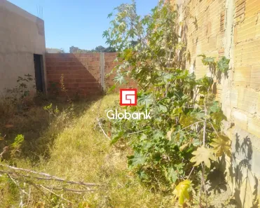 Loja / Salão / Ponto Comercial com 1 Quarto à venda, 200m² no Vila Greice, Montes Claros