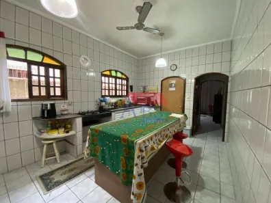 Casa com 3 Quartos à venda, 173m² no Parque São Luis, Cubatão