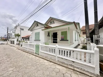 Casa Comercial com 4 Quartos para alugar, 80m² no Centro, Balneário Piçarras