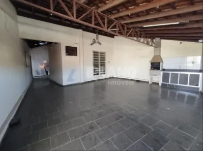 Casa com 2 Quartos para alugar, 150m² no Vila Faria, São Carlos