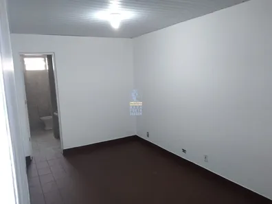 Galpão / Depósito / Armazém para alugar, 130m² no Vila Endres, Guarulhos