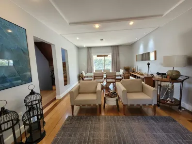Casa com 4 Quartos à venda, 200m² no Castelanea, Petrópolis