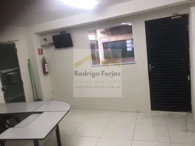 Galpão / Depósito / Armazém para alugar, 900m² no Jardim Califórnia, Barueri