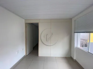 Casa de Condomínio com 2 Quartos para alugar, 60m² no Vila Bastos, Santo André