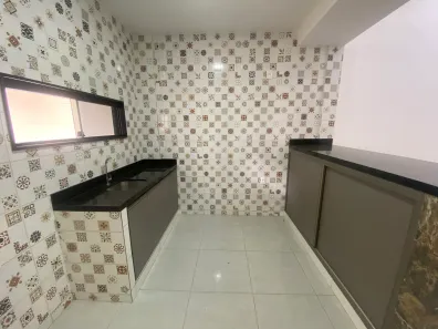 Casa de Condomínio com 3 Quartos para alugar, 100m² no Serrotão, Campina Grande