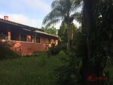 Fazenda / Sítio / Chácara com 3 Quartos à venda, 294m² no Chácaras Cataguá, Taubaté