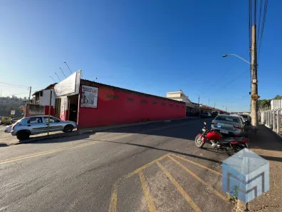 Galpão / Depósito / Armazém à venda, 191m² no Santana, Varginha