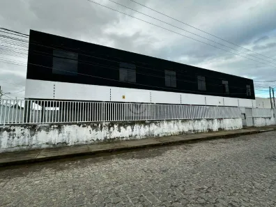 Sobrado com 3 Quartos à venda, 338m² no Aruana, Aracaju