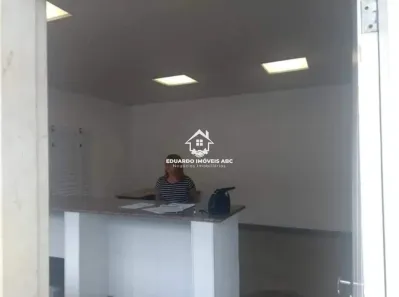Galpão / Depósito / Armazém para alugar, 700m² no Vila Caraguata, Cubatão