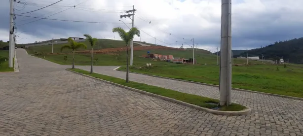 Loja / Salão / Ponto Comercial à venda, 1086m² no São Pedro, Juiz de Fora