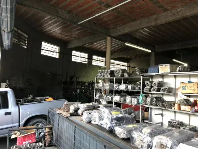 Galpão / Depósito / Armazém à venda, 258m² no Jardim Toledo, Votorantim